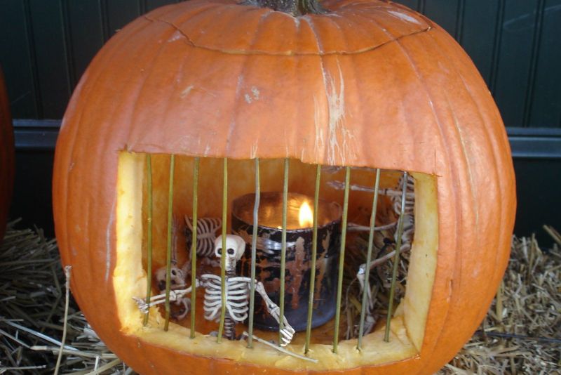 Pumpkin Jail for Halloween pattern 