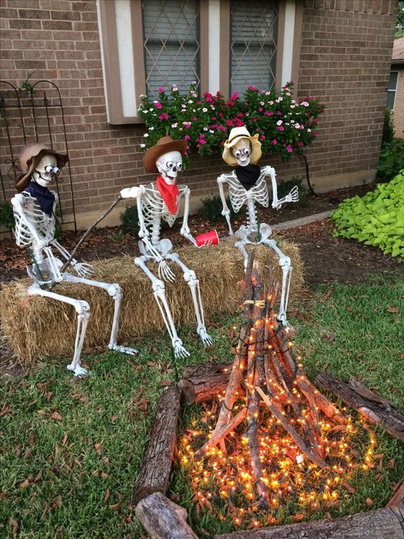 Skeleton Campfire in Yard - Outdoor skeleton decoration ideas 