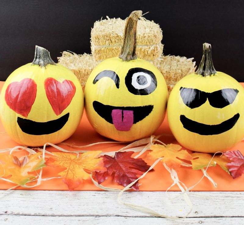 DIY emoji painted pumpkin
