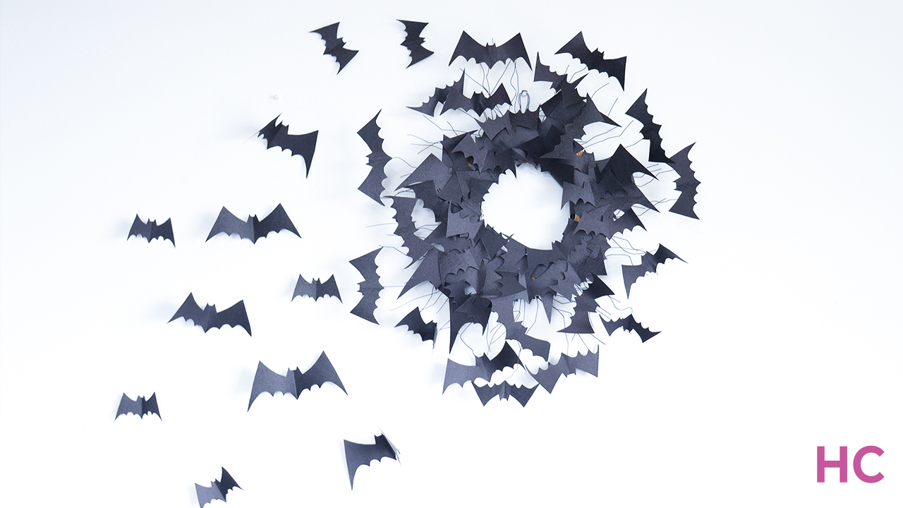Paper Bat Wreath halloween 
