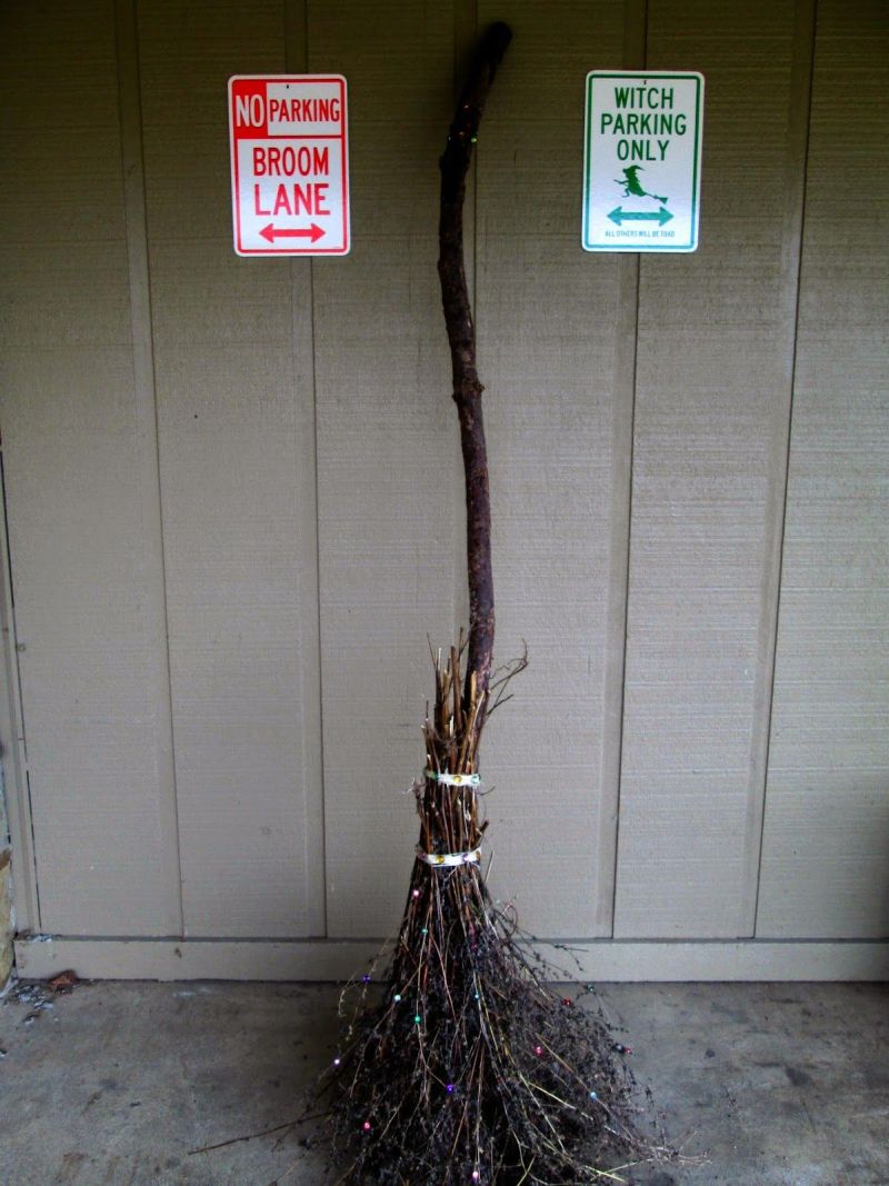 DIY witch broomstick