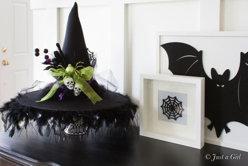 DIY witch hat for Halloween table decor