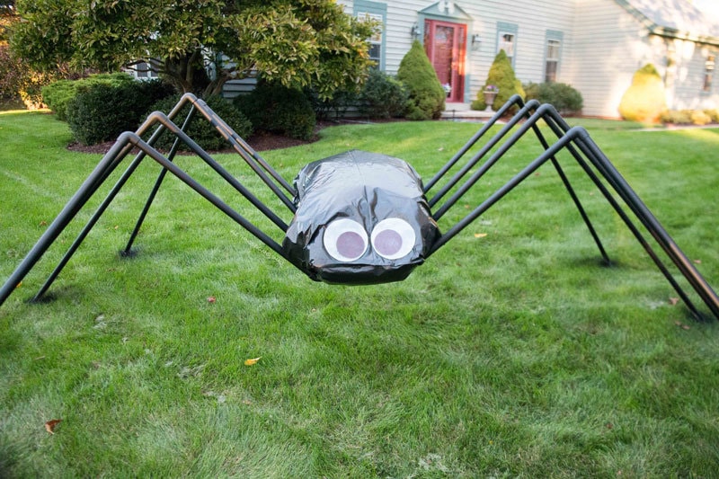 Giant spider decoration in garden 