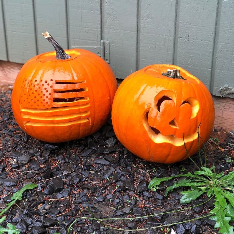 Smiling Face and american flag pumpkin carving 