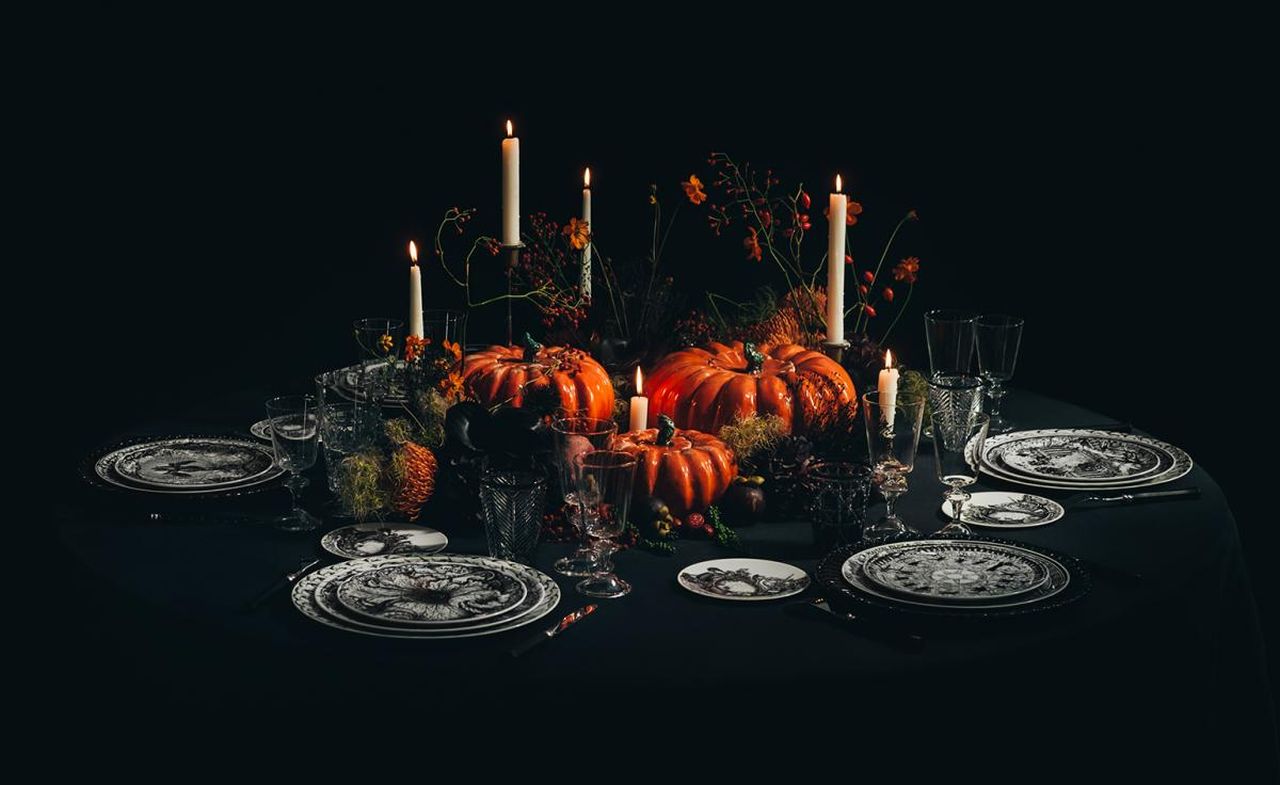 Spooky Tableware decoration_Most Popular Halloween Décor Trends 2022