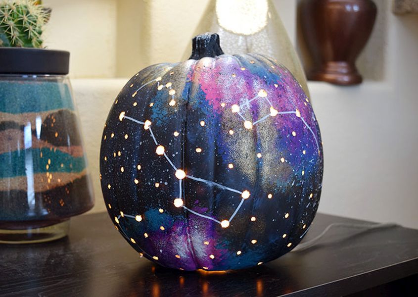 Galaxy Pumpkins to Spice Up Your Halloween