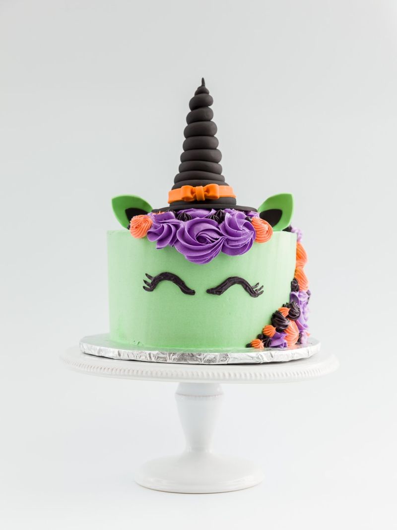 unicorn cake for Halloween 