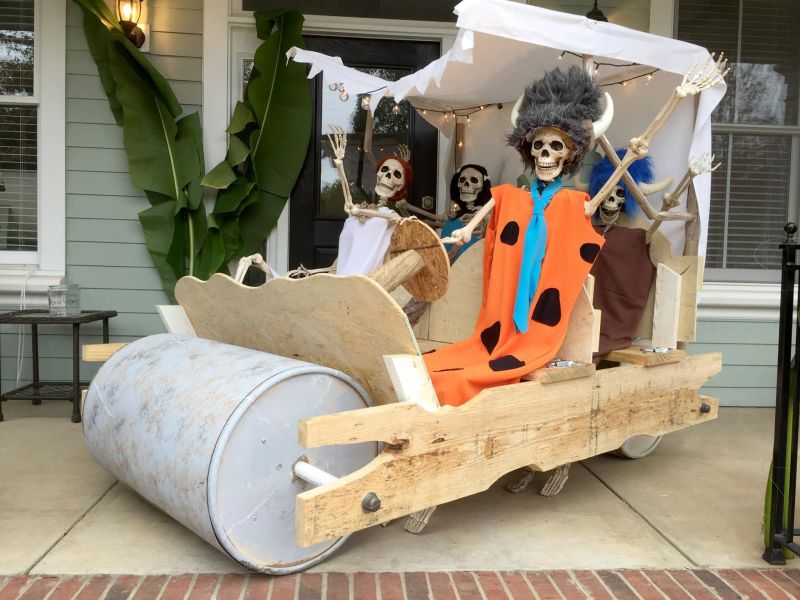 Yabba Dabba Doo! It's the FlintBones! - Outdoor skeleton decoration ideas